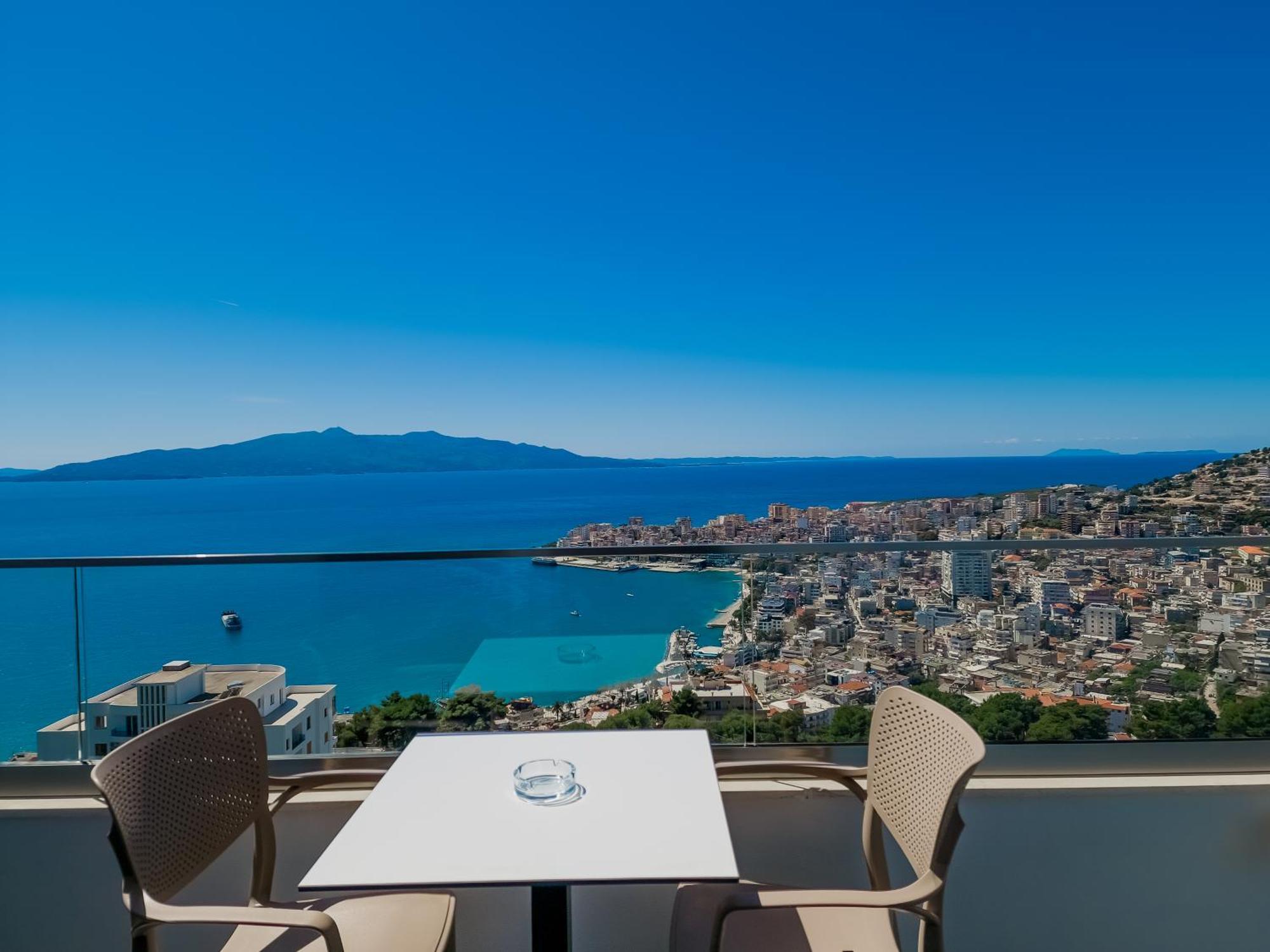 Sunset Shoreline Saranda - Sea View - Free Private Parking - Pool Eksteriør bilde
