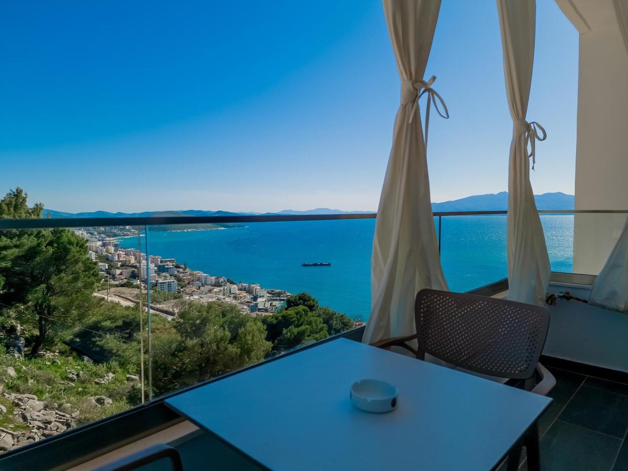 Sunset Shoreline Saranda - Sea View - Free Private Parking - Pool Eksteriør bilde