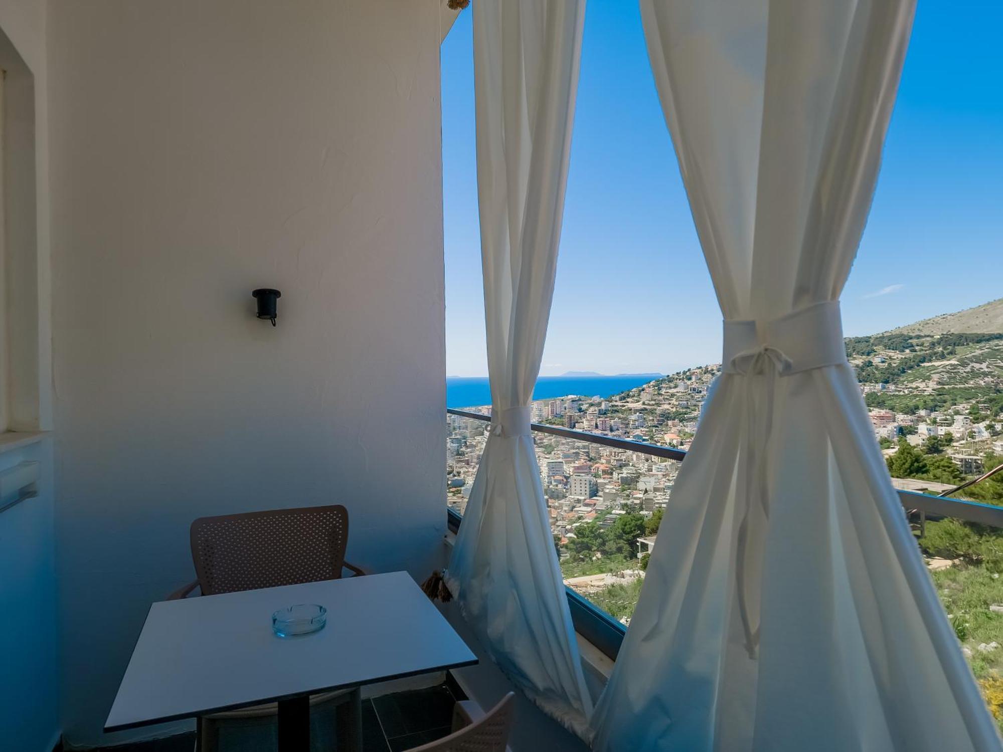 Sunset Shoreline Saranda - Sea View - Free Private Parking - Pool Eksteriør bilde